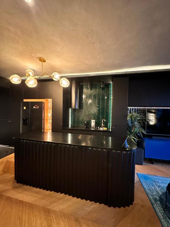 Apartmán Skyline Elegance With Free Parking Bratislava Exteriér fotografie